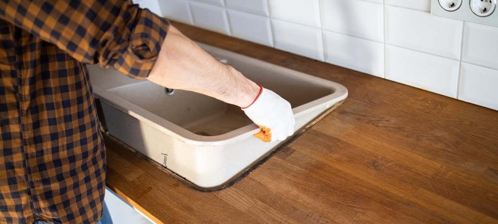 How to Seal a Kitchen Sink to a Countertop?